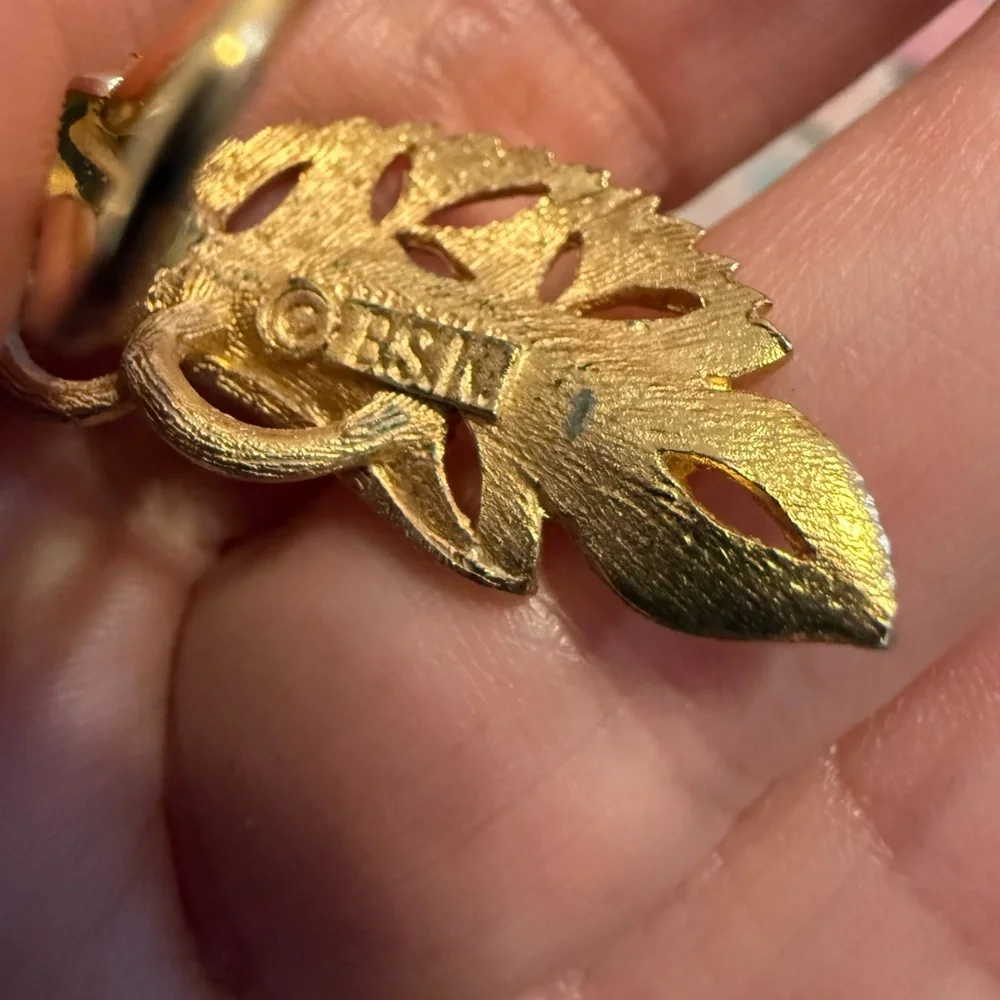 Vintage BSK Gold Tone Leaf Clip On Earrings Textured Mid Century Costume Jewelry